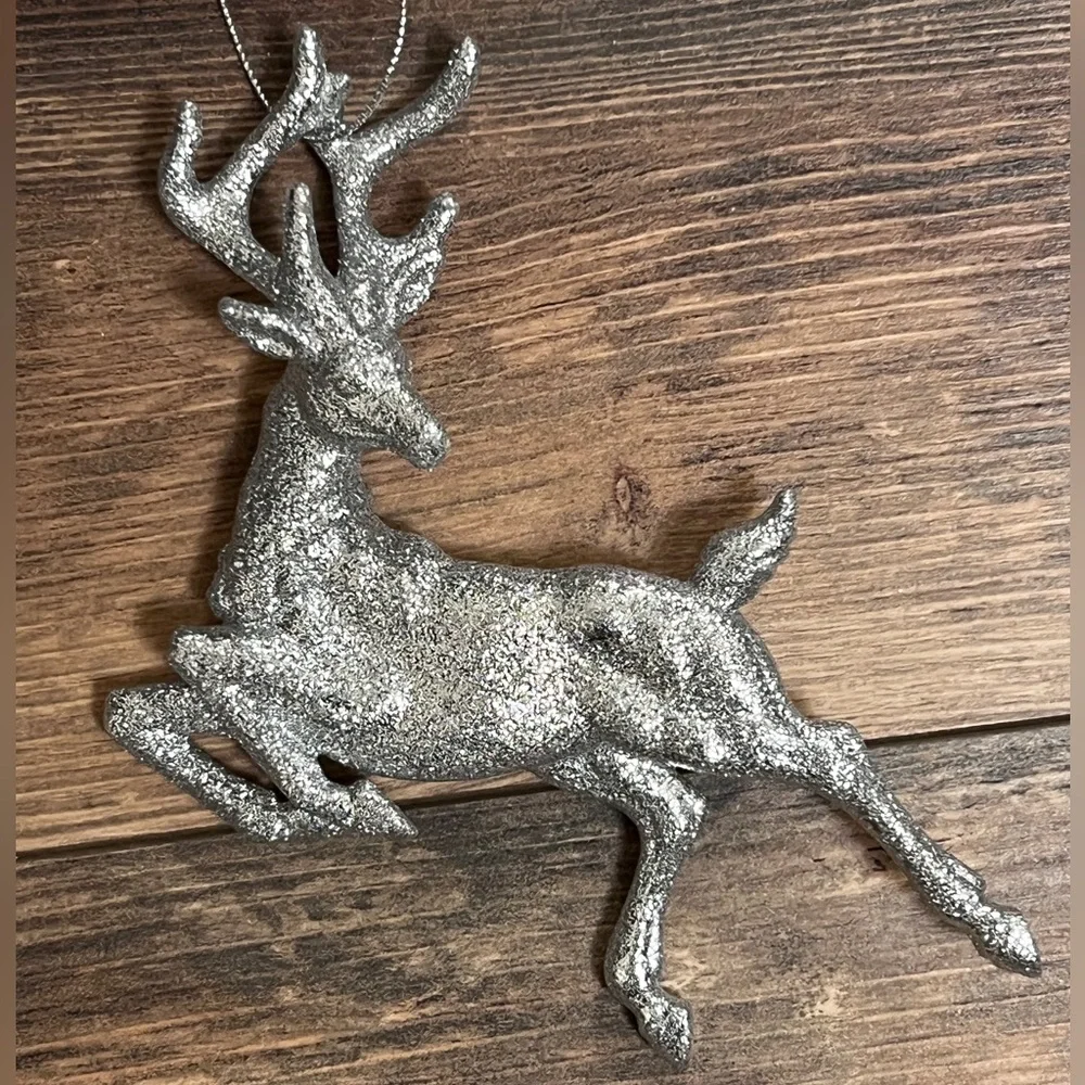 Elegant Silver Glittery Christmas Reindeer Ornament Set of 5 Holiday Cheer